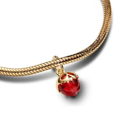 Charm manzana envenenada