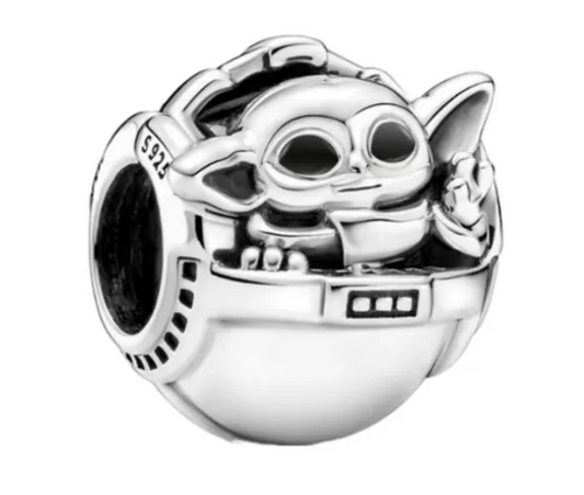 Charm gru baby yoda